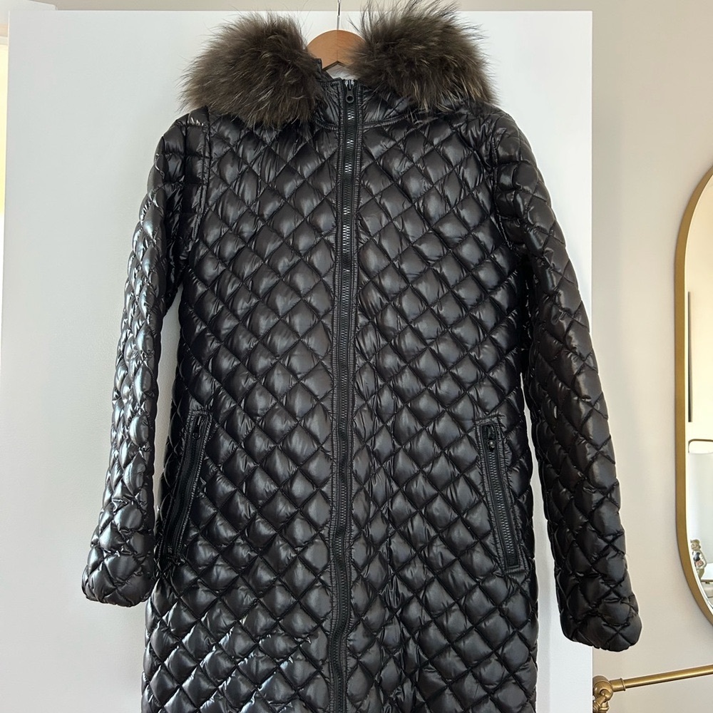 Duvetica Quilted Black Coat with Faux Fur Collar